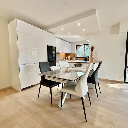T3 Moderne, Piscine, Parking, Vue Golf, Commerces A Proximite アパート Saint-Raphaël
