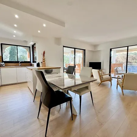 T3 Moderne, Piscine, Parking, Vue Golf, Commerces à Proximité Apartamento