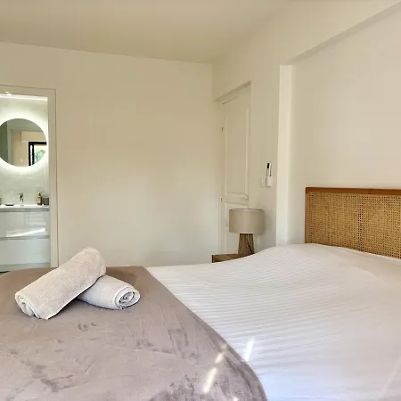 T3 Moderne, Piscine, Parking, Vue Golf, Commerces A Proximite アパート