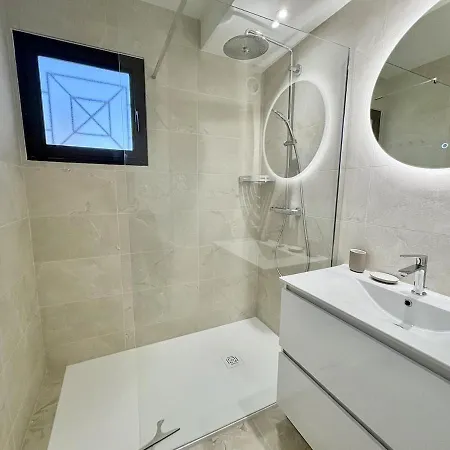T3 Moderne, Piscine, Parking, Vue Golf, Commerces A Proximite アパート Saint-Raphaël